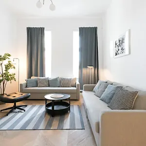 Urban Living - 18th District Hotel apartamentowy